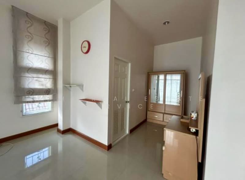 Fahluang Ville Sukhumvit 101, Bangkok, Bang Chak, Phra Khanong, Bangkok, 5 Bedrooms, 350 sqm, Semi-Detached House (Twin House) For Sale, by HOME Real Estate Service, 500237698 - DDproperty.com