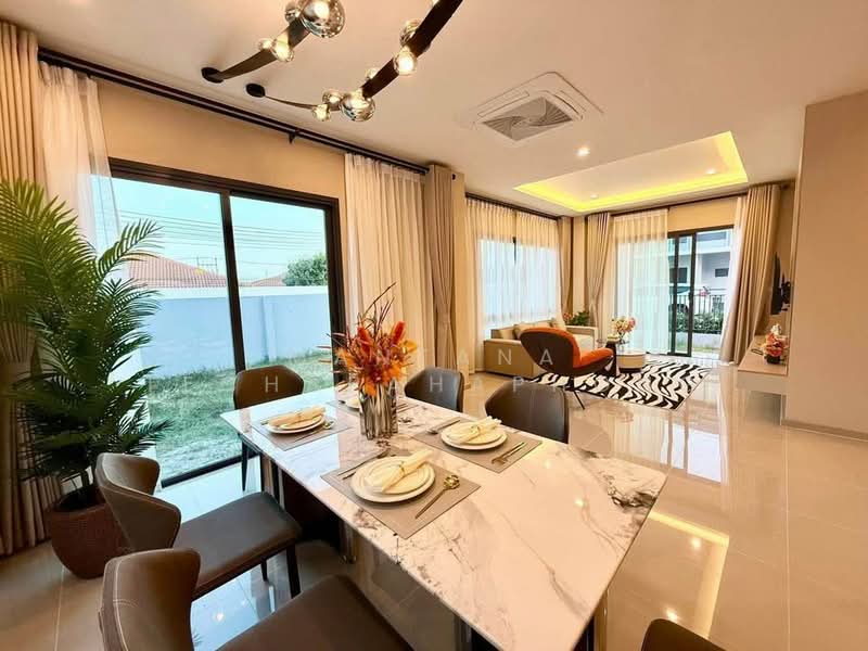 Patta Element, Chon Buri (Pattaya), Ta Khian Tia, Bang Lamung (Pattaya), Chon Buri (Pattaya), 4 Bedrooms, 350 sqm, Single Detached House For Rent, by Mantana Techapahaphong, 500237747 - DDproperty.com