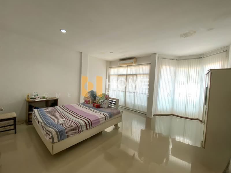 Fahluang Ville Sukhumvit 101, Bangkok, Bang Chak, Phra Khanong, Bangkok, 3 Bedrooms, 209 sqm, Townhouse For Sale, by HOME Real Estate Service, 500237791 - DDproperty.com