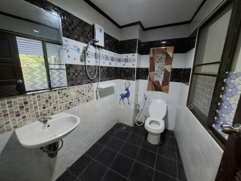 4-BR Townhouse, Chon Buri (Pattaya), Nong Pru, Bang Lamung (Pattaya), Chon Buri (Pattaya), 4 Bedrooms, 250 sqm, Townhouse For Rent, by Mantana Techapahaphong, 500237828 - DDproperty.com