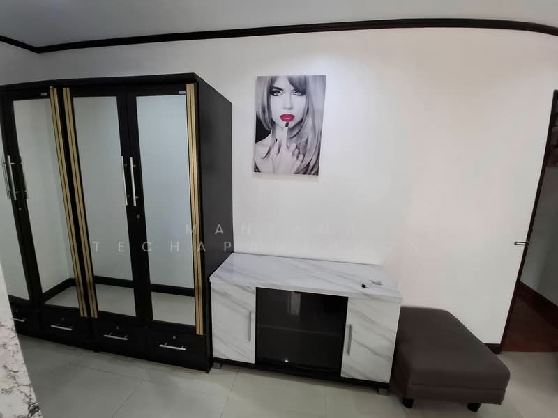 4-BR Townhouse, Chon Buri (Pattaya), Nong Pru, Bang Lamung (Pattaya), Chon Buri (Pattaya), 4 Bedrooms, 250 sqm, Townhouse For Rent, by Mantana Techapahaphong, 500237828 - DDproperty.com