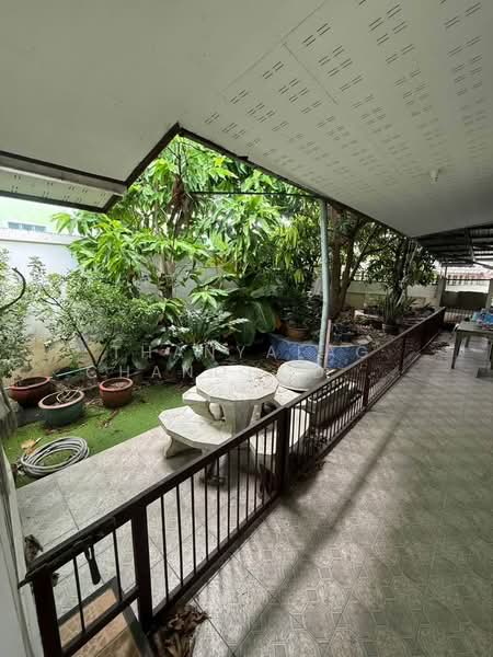 ขาย - บ้าน 2-ห้องนอน, ชลบุรี