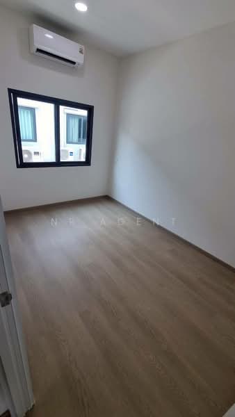Goldina Sukhumvit-Bearing, Samut Prakan, Sam Rong, Phra Pra Daeng, Samut Prakan, 2 Bedrooms, 97 sqm, Townhouse For Sale, by NR AGENT, 500237862 - DDproperty.com