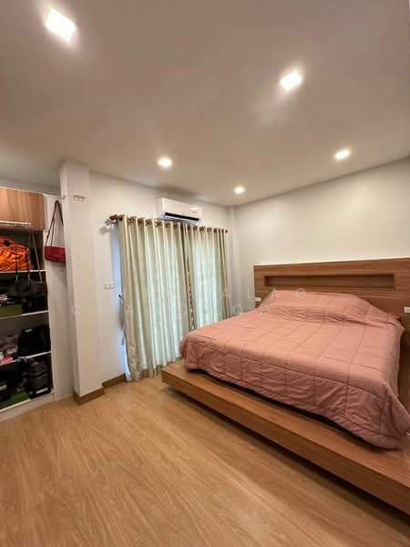 undefined, Chon Buri (Pattaya), Nong Pru, Bang Lamung (Pattaya), Chon Buri (Pattaya), 3 Bedrooms, 200 sqm, Single Detached House For Sale, by Thanyalag Chanchodtanakul, 500237888 - DDproperty.com