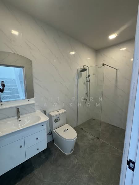 4-BR House, Chon Buri (Pattaya), Nong Pru, Bang Lamung (Pattaya), Chon Buri (Pattaya), 4 Bedrooms, 270 sqm, Single Detached House For Sale, by Thitiporn Pawikham, 500237904 - DDproperty.com