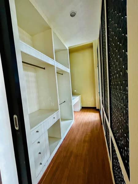 The Village Housing Estate by Horseshoe Point, Chon Buri (Pattaya), Toongklom-Huaytanoo Road, Nong Pru, Bang Lamung (Pattaya), Chon Buri (Pattaya), 3 Bedrooms, 220 sqm, Single Detached House For Sale, by Thanyalag Chanchodtanakul, 500237925 - DDproperty.com