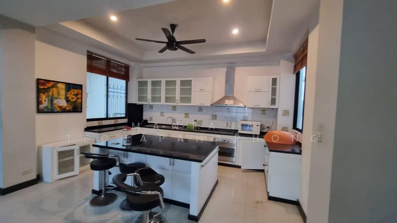 Paradise Villa 1 & 2, Chon Buri (Pattaya), Nong Pru, Bang Lamung (Pattaya), Chon Buri (Pattaya), 6 Bedrooms, 365 sqm, Villa For Rent, by Mantana Techapahaphong, 500237975 - DDproperty.com