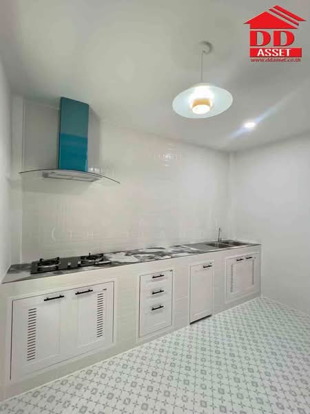 ขาย บ้านเดี่ยวชั้นเดียว หมู่บ้าน วิลเลจ3 บ้านรีโนเวทใหม่ อยู่หลังตลาด AC คลอง4 ลำลูกกาคลอง4, ปทุมธานี, ลาดสวาย, ลำลูกกา, ปทุมธานี, 212 ตร.ม., บ้านเดี่ยว ขาย, โดย DD Asset (Thailand) Co.,Ltd, 500237979 - DDproperty.com