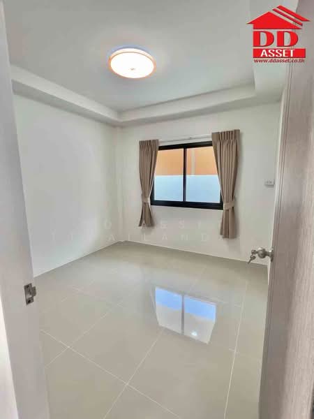 ขาย บ้านเดี่ยวชั้นเดียว หมู่บ้าน วิลเลจ3 บ้านรีโนเวทใหม่ อยู่หลังตลาด AC คลอง4 ลำลูกกาคลอง4, Pathum Thani, Lat Sawai, Lam Luk Ka, Pathum Thani, 3 Bedrooms, 212 sqm, Single Detached House For Sale, by DD Asset (Thailand) Co.,Ltd, 500237979 - DDproperty.com