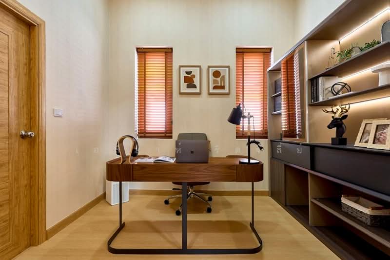 Japanese-Style Fully Furnished Pool Villa | Smart Home | Near International Schools, Chiang Mai, San Phak Wan, Hang Dong, Chiang Mai, 3 Bedrooms, 230 sqm, Villa For Sale, by Elijah Ridgley, 500238062 - DDproperty.com