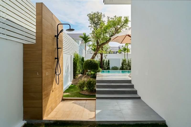 Japanese-Style Fully Furnished Pool Villa | Smart Home | Near International Schools, Chiang Mai, San Phak Wan, Hang Dong, Chiang Mai, 3 Bedrooms, 230 sqm, Villa For Sale, by Elijah Ridgley, 500238062 - DDproperty.com