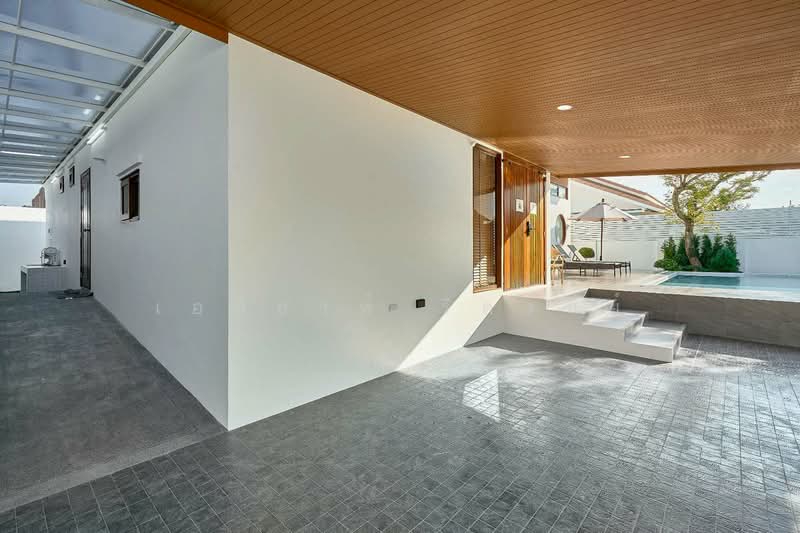 Japanese-Style Fully Furnished Pool Villa | Smart Home | Near International Schools, Chiang Mai, San Phak Wan, Hang Dong, Chiang Mai, 3 Bedrooms, 230 sqm, Villa For Sale, by Elijah Ridgley, 500238062 - DDproperty.com