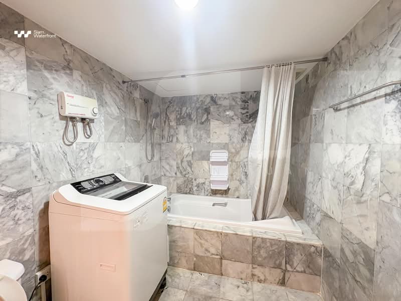 State Tower, Bangkok, 1055 Silom Road, Silom, Bang Rak, Bangkok, 1 Bedroom, 68 sqm, Condo For Sale, by Ratchawan Huang, 500238083 - DDproperty.com