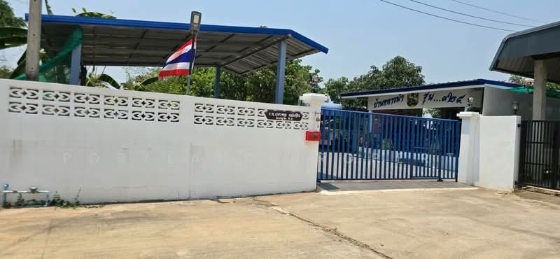 ขายบ้านพร้อมที่ดิน พึ่งสร้างเสร็จ ใกล้ตลาดวังสีสูบ 130 ตร.วา 90 ตร.ม., Uttaradit, Ngiu Ngam, Muang Uttaradit, Uttaradit, 2 Bedrooms, 110 sqm, Single Detached House For Sale, by PortLand Property, 500238088 - DDproperty.com