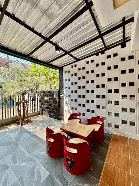 Moobaan Piyawararom Khlong 4 : หมู่บ้านปิยวรารมย์ คลอง 4, ปทุมธานี, ถนน ไสวประชาราษฎร์, บึงยี่โถ, ธัญบุรี, ปทุมธานี, 120 ตร.ม., ทาวน์เฮ้าส์ ขาย, โดย วัลลภา จันทร์ชิรัตน์, 500238093 - DDproperty.com