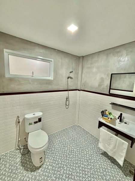 Moobaan Piyawararom Khlong 4, Pathum Thani, Sawai Pracharat Road, Bang Yitho, Thanyaburi, Pathum Thani, 3 Bedrooms, 120 sqm, Townhouse For Sale, by วัลลภา จันทร์ชิรัตน์, 500238093 - DDproperty.com