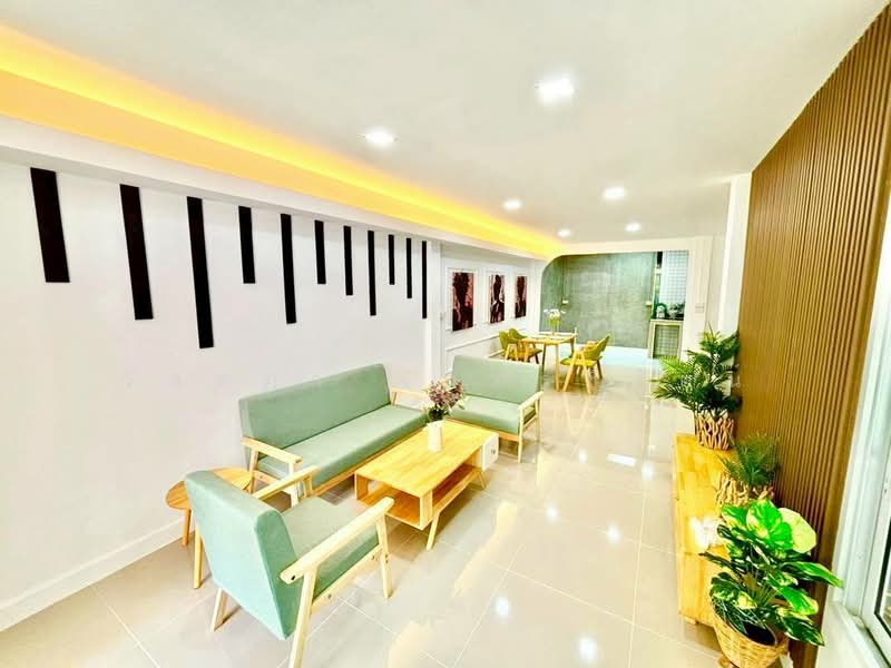 Moobaan Piyawararom Khlong 4, Pathum Thani, Sawai Pracharat Road, Bang Yitho, Thanyaburi, Pathum Thani, 3 Bedrooms, 120 sqm, Townhouse For Sale, by วัลลภา จันทร์ชิรัตน์, 500238093 - DDproperty.com