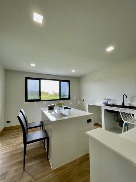 The Harmony, Bangkok, Soi Ramintra 62 Yak 1, Khan Na Yao, Khan Na Yao, Bangkok, 3 Bedrooms, 305 sqm, Townhouse For Rent, by Thananthorn Wongvarnkaseam, 500238116 - DDproperty.com