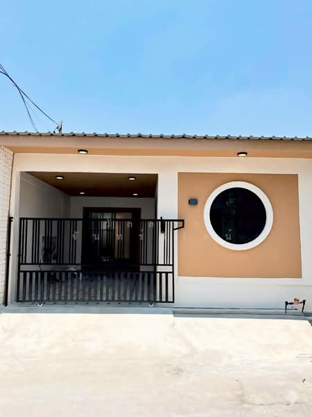 Baan Prueksa 1, ปทุมธานี, รังสิต-นครนายก, ลำผักกูด, ธัญบุรี, ปทุมธานี, 102 ตร.ม., ทาวน์เฮ้าส์ ขาย, โดย วัลลภา จันทร์ชิรัตน์, 500238121 - DDproperty.com