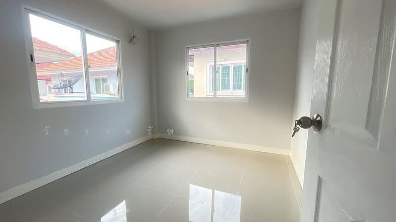 Chuan Chuen Onnut, Bangkok, Prawet, Prawet, Bangkok, 3 Bedrooms, 140 sqm, Semi-Detached House (Twin House) For Sale, by วัชราทรัพย์ ภูปภาดล, 500238124 - DDproperty.com