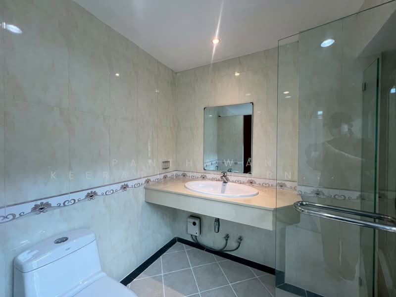 บ้านเดี่ยว 2 ชั้น บรรยากาศร่มรื่น ในซอยโยธินพัฒนา 3 เรียบด่วนรามอินทรา, กรุงเทพ, นวมินทร์, บึงกุ่ม, กรุงเทพ, 366 ตร.ม., บ้านเดี่ยว ขาย, โดย Panthawan Keeratithavornanan, 500238131 - DDproperty.com