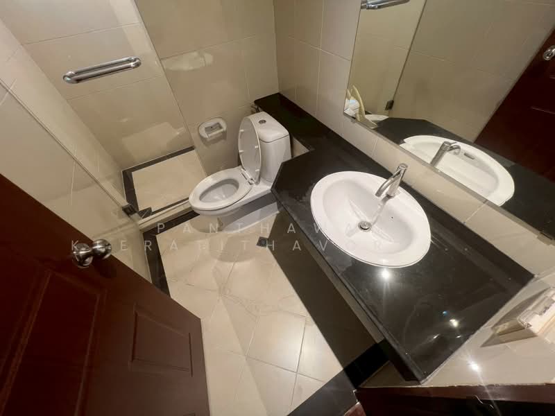 บ้านเดี่ยว 2 ชั้น บรรยากาศร่มรื่น ในซอยโยธินพัฒนา 3 เรียบด่วนรามอินทรา, Bangkok, Nawamin, Bueng Kum, Bangkok, 5 Bedrooms, 366 sqm, Single Detached House For Sale, by Panthawan Keeratithavornanan, 500238131 - DDproperty.com