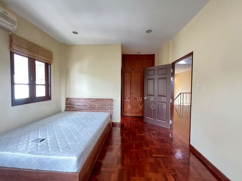 บ้านเดี่ยว 2 ชั้น บรรยากาศร่มรื่น ในซอยโยธินพัฒนา 3 เรียบด่วนรามอินทรา, กรุงเทพ, นวมินทร์, บึงกุ่ม, กรุงเทพ, 366 ตร.ม., บ้านเดี่ยว ขาย, โดย Panthawan Keeratithavornanan, 500238131 - DDproperty.com