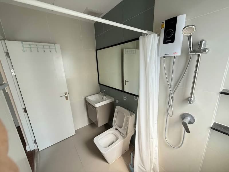 Bangkok Boulevard Tiwanon Rangsit, Pathum Thani, 109 Tiwanon Road, Bang Kadi, Muang Pathum Thani, Pathum Thani, 4 Bedrooms, 285 sqm, Single Detached House For Rent, by Khun Bow, 500238143 - DDproperty.com