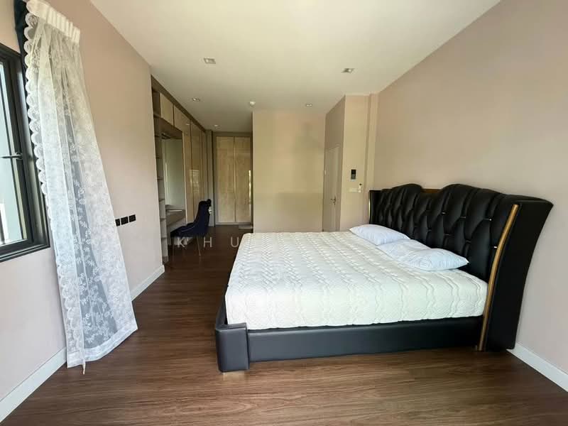 Bangkok Boulevard Tiwanon Rangsit, Pathum Thani, 109 Tiwanon Road, Bang Kadi, Muang Pathum Thani, Pathum Thani, 4 Bedrooms, 285 sqm, Single Detached House For Rent, by Khun Bow, 500238143 - DDproperty.com