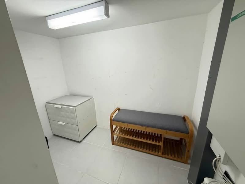 Bangkok Boulevard Tiwanon Rangsit, Pathum Thani, 109 Tiwanon Road, Bang Kadi, Muang Pathum Thani, Pathum Thani, 4 Bedrooms, 285 sqm, Single Detached House For Rent, by Khun Bow, 500238143 - DDproperty.com