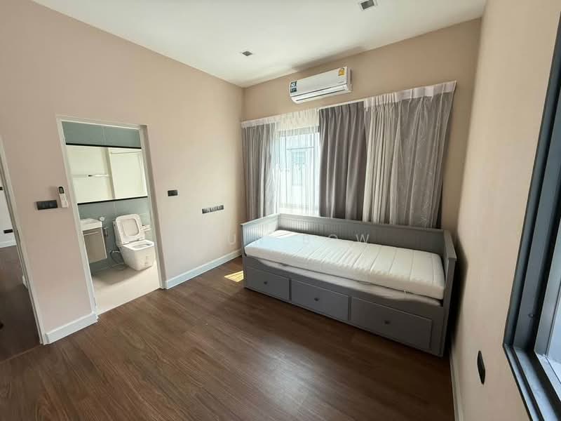 Bangkok Boulevard Tiwanon Rangsit, Pathum Thani, 109 Tiwanon Road, Bang Kadi, Muang Pathum Thani, Pathum Thani, 4 Bedrooms, 285 sqm, Single Detached House For Rent, by Khun Bow, 500238143 - DDproperty.com