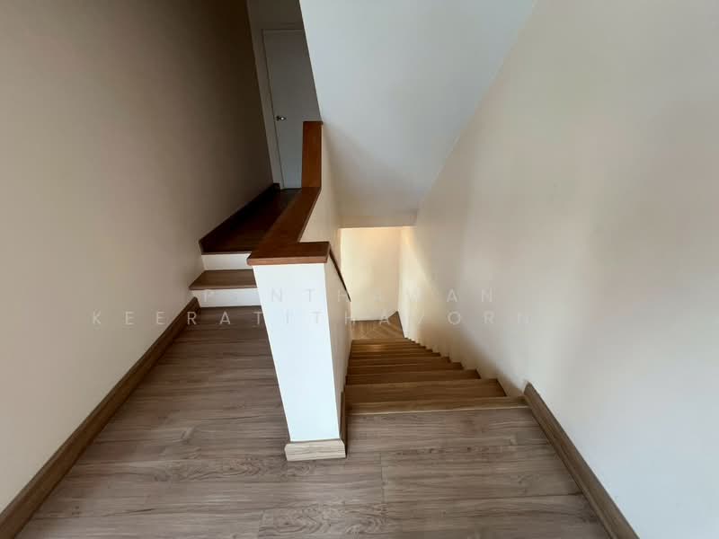 บ้านแฝด 3 ชั้น หลังมุม โยธินพัฒนา 3 ทำเลเลียบด่วนรามอินทรา, Bangkok, Nawamin, Bueng Kum, Bangkok, 3 Bedrooms, 220 sqm, Semi-Detached House (Twin House) For Sale, by Panthawan Keeratithavornanan, 500238147 - DDproperty.com