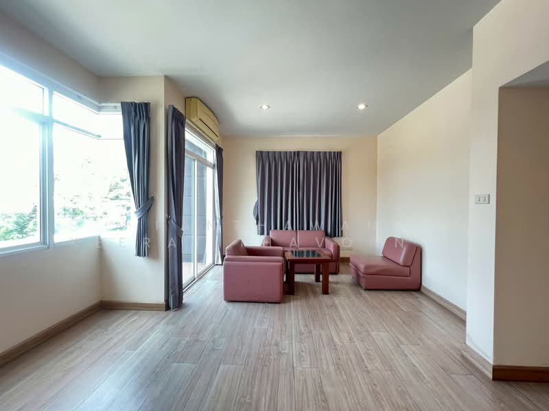 บ้านแฝด 3 ชั้น หลังมุม โยธินพัฒนา 3 ทำเลเลียบด่วนรามอินทรา, Bangkok, Nawamin, Bueng Kum, Bangkok, 3 Bedrooms, 220 sqm, Semi-Detached House (Twin House) For Sale, by Panthawan Keeratithavornanan, 500238147 - DDproperty.com