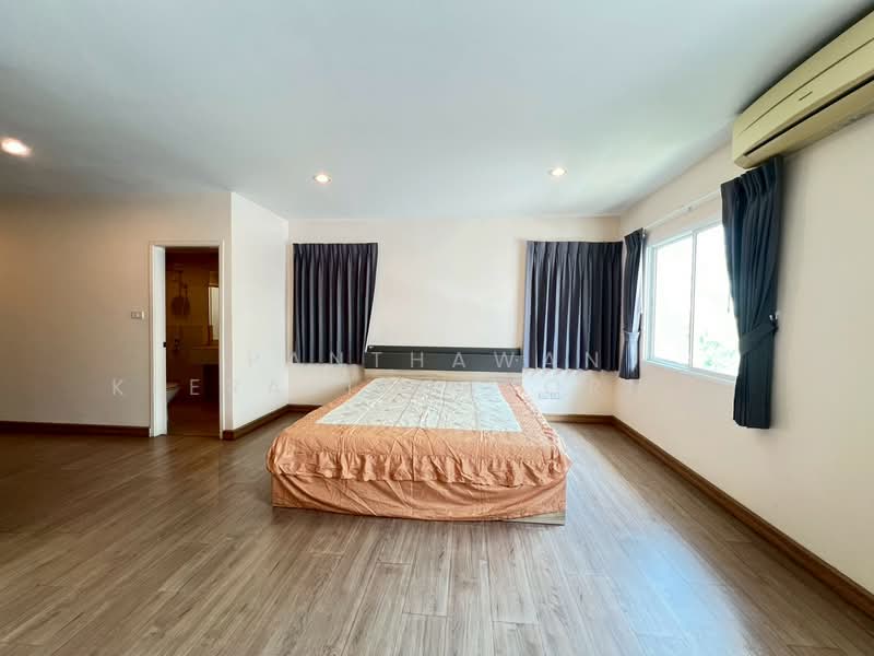 บ้านแฝด 3 ชั้น หลังมุม โยธินพัฒนา 3 ทำเลเลียบด่วนรามอินทรา, Bangkok, Nawamin, Bueng Kum, Bangkok, 3 Bedrooms, 220 sqm, Semi-Detached House (Twin House) For Sale, by Panthawan Keeratithavornanan, 500238147 - DDproperty.com