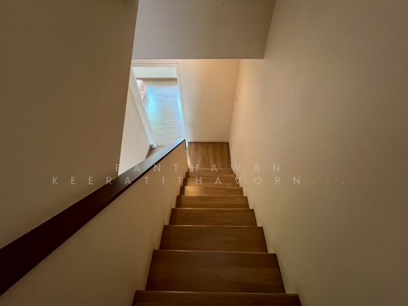 บ้านแฝด 3 ชั้น หลังมุม โยธินพัฒนา 3 ทำเลเลียบด่วนรามอินทรา, Bangkok, Nawamin, Bueng Kum, Bangkok, 3 Bedrooms, 220 sqm, Semi-Detached House (Twin House) For Sale, by Panthawan Keeratithavornanan, 500238147 - DDproperty.com