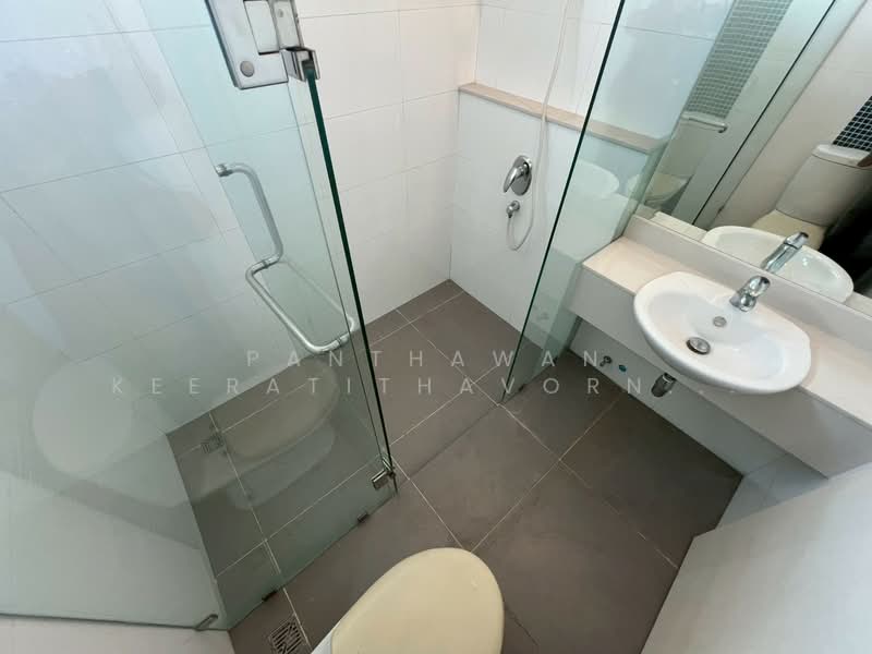 บ้านแฝด 3 ชั้น หลังมุม โยธินพัฒนา 3 ทำเลเลียบด่วนรามอินทรา, กรุงเทพ, นวมินทร์, บึงกุ่ม, กรุงเทพ, 220 ตร.ม., บ้านแฝด ขาย, โดย Panthawan Keeratithavornanan, 500238147 - DDproperty.com