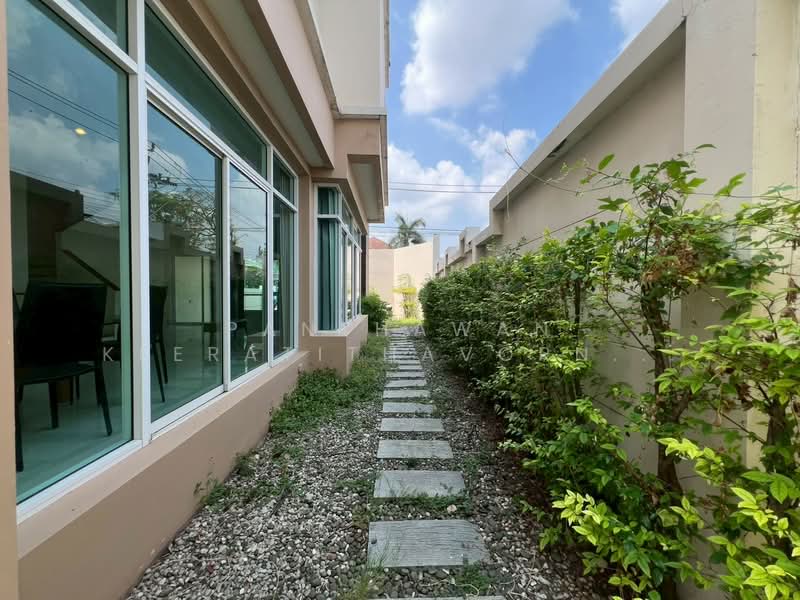 บ้านแฝด 3 ชั้น หลังมุม โยธินพัฒนา 3 ทำเลเลียบด่วนรามอินทรา, Bangkok, Nawamin, Bueng Kum, Bangkok, 3 Bedrooms, 220 sqm, Semi-Detached House (Twin House) For Sale, by Panthawan Keeratithavornanan, 500238147 - DDproperty.com