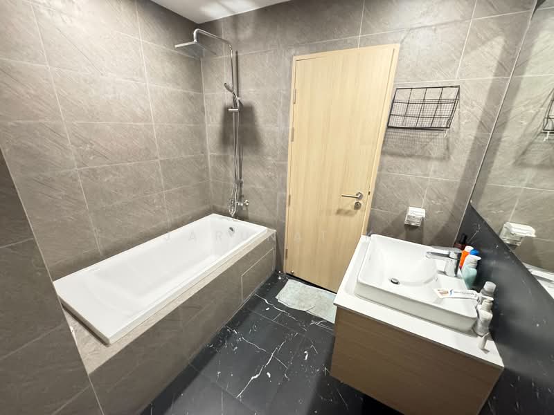 Skyrise Avenue Sukhumvit 64, Bangkok, 3 Soi Sukhumvit 64, Bang Chak, Phra Khanong, Bangkok, 2 Bedrooms, 55 sqm, Condo For Rent, by Jarunat K, 500238148 - DDproperty.com