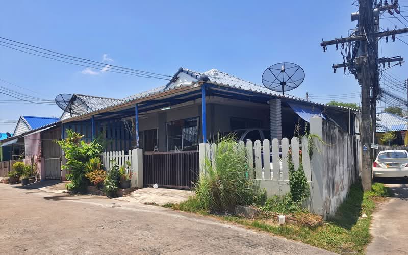 CYP211 Single-story corner townhouse in Ruen Ton Village, Na Pa, Chonburi for Sale, Chon Buri (Pattaya), Na Pa, Muang Chon Buri, Chon Buri (Pattaya), 2 Bedrooms, 80 sqm, Townhouse For Sale, by Zani ษณิ, 500238155 - DDproperty.com