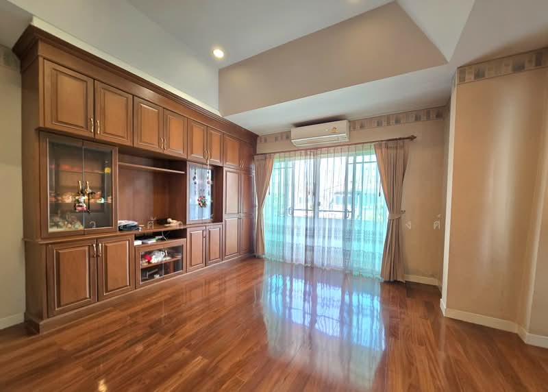 Nantawan Suanluang Rama 9, Bangkok, Chaloem Phra Kiat Rama 9, Soi 62, Dok Mai, Prawet, Bangkok, 3 Bedrooms, 301 sqm, Single Detached House For Sale, by Worrasak Tansuriwongse, 500238156 - DDproperty.com