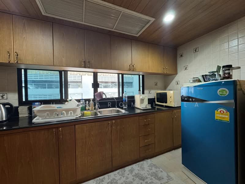 Green Peace Mansion, Bangkok, 51/15 Pradiphat Road, Samsen Nai, Phaya Thai, Bangkok, 3 Bedrooms, 138 sqm, Condo For Sale, by Nuttharom Linla, 500238235 - DDproperty.com