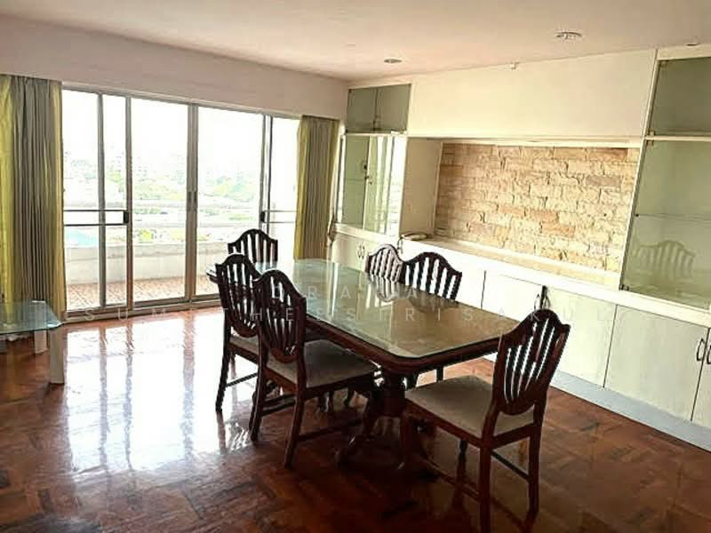 Regent On The Park 3, Bangkok, 185 Soi Sukhumvit 39 Sukhumvit Road, Khlong Tan Nua, Watthana, Bangkok, 3 Bedrooms, 242 sqm, Condo For Sale, by Orapa Sumetheesirisakul, 500238241 - DDproperty.com