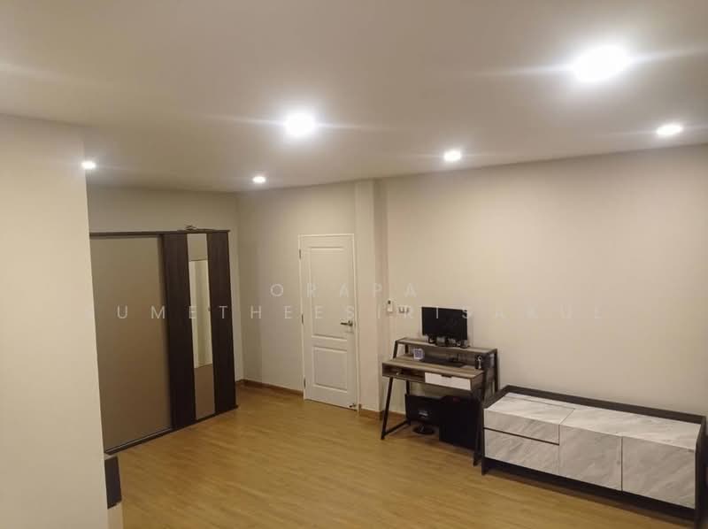undefined, Bangkok, Praborommaharatchawang, Phra Nakhon, Bangkok, 4 Bedrooms, 55 sqm, Townhouse For Sale, by Orapa Sumetheesirisakul, 500238243 - DDproperty.com
