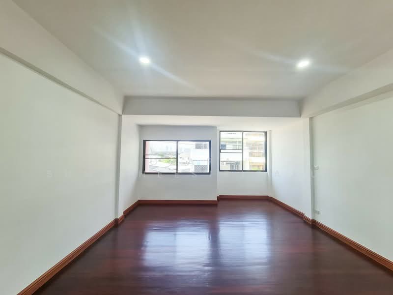 4-BR Townhouse, Bangkok, Din Daeng, Din Daeng, Bangkok, 4 Bedrooms, 96 sqm, Townhouse For Sale, by Orapa Sumetheesirisakul, 500238290 - DDproperty.com