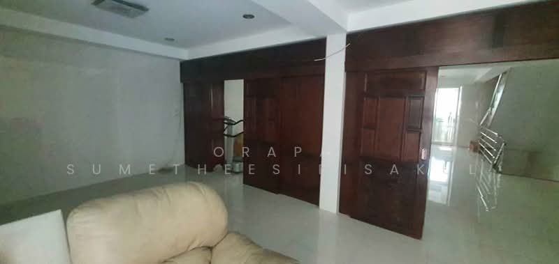 4-BR House, Bangkok, Bang Lam Phu Lang, Khlong San, Bangkok, 4 Bedrooms, 600 sqm, Single Detached House For Sale, by Orapa Sumetheesirisakul, 500238310 - DDproperty.com