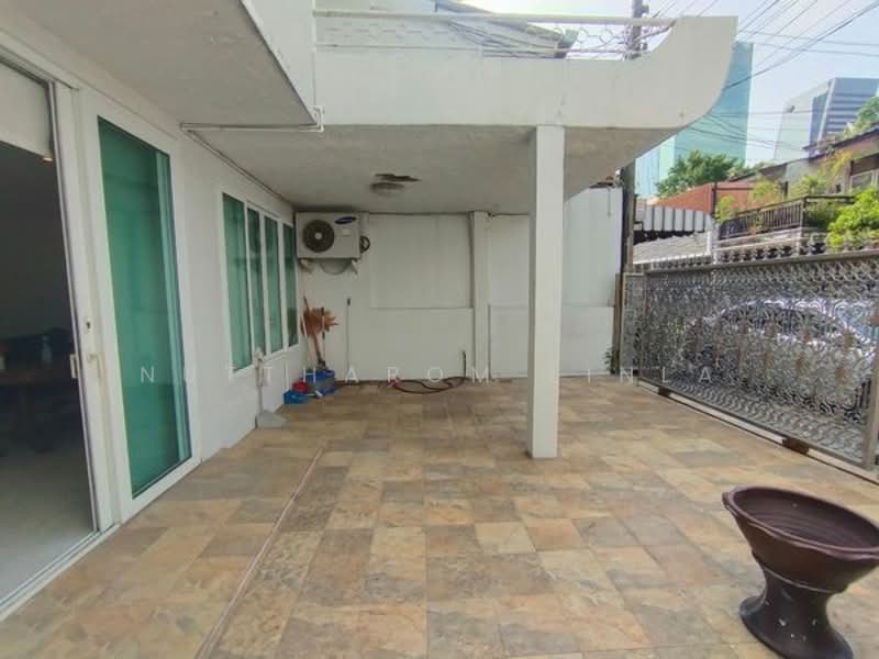 3-BR Townhouse, Bangkok, Din Daeng, Din Daeng, Bangkok, 3 Bedrooms, 178 sqm, Townhouse For Sale, by Nuttharom Linla, 500238321 - DDproperty.com