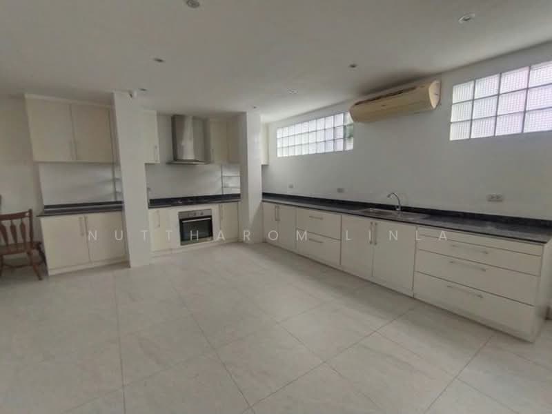 3-BR Townhouse, Bangkok, Din Daeng, Din Daeng, Bangkok, 3 Bedrooms, 178 sqm, Townhouse For Sale, by Nuttharom Linla, 500238321 - DDproperty.com