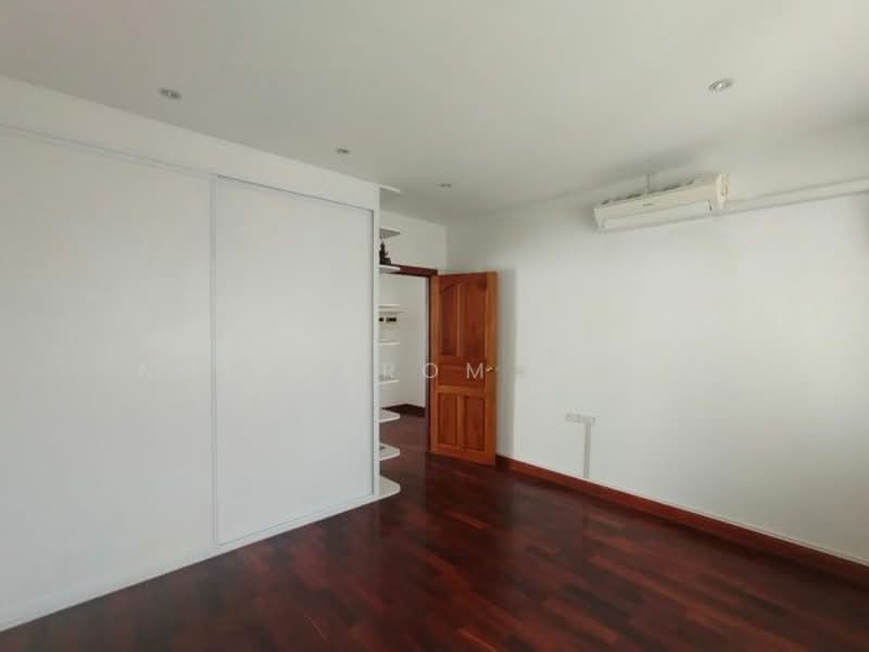 3-BR Townhouse, Bangkok, Din Daeng, Din Daeng, Bangkok, 3 Bedrooms, 178 sqm, Townhouse For Sale, by Nuttharom Linla, 500238321 - DDproperty.com