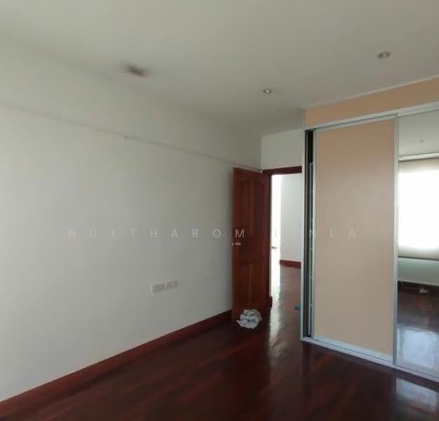3-BR Townhouse, Bangkok, Din Daeng, Din Daeng, Bangkok, 3 Bedrooms, 178 sqm, Townhouse For Sale, by Nuttharom Linla, 500238321 - DDproperty.com