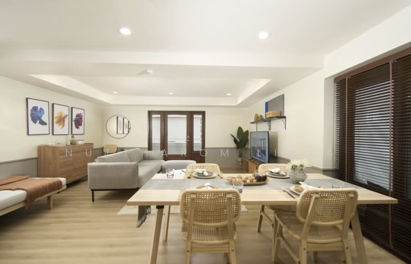 The Old Siam Residence : ดิ โอลด์ สยาม เรสซิเดนซ์, กรุงเทพ, 12 อาคาร ดิโอลด์สยามพลาซ่า ถนน บูรพา, วังบูรพาภิรมย์, พระนคร, กรุงเทพ, 100 ตร.ม., คอนโด ขาย, โดย Nuttharom Linla, 500238340 - DDproperty.com